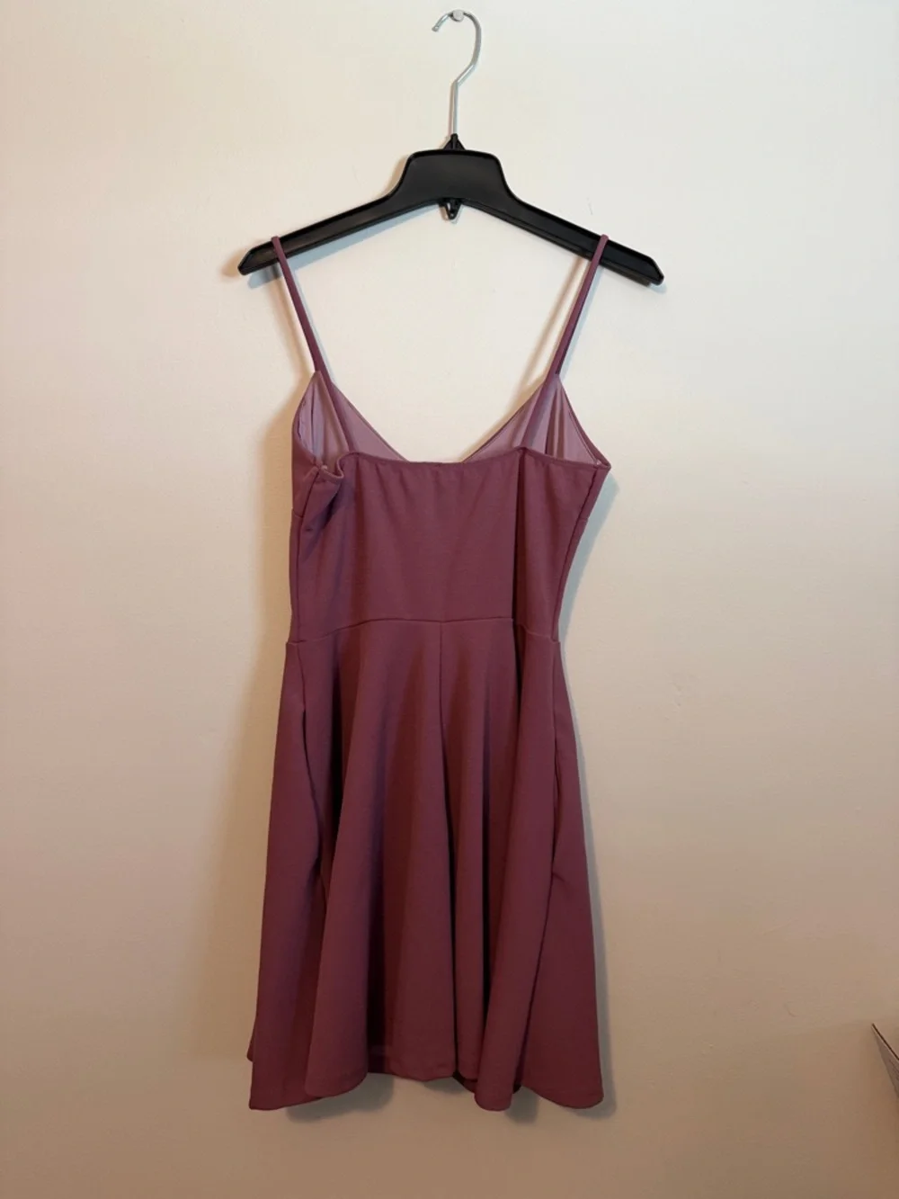 Windsor Dusty Rose Spaghetti-Strap Skater Dress size medium NWT - Picture 3 of 9